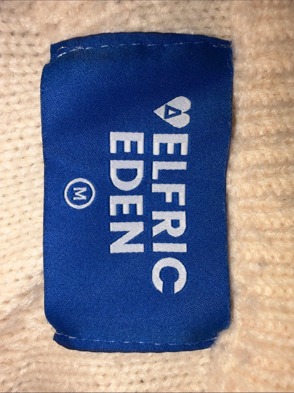 Aelfric Eden Crewneck Cable Knit Sweater in Cream - Rory Gilmore-esque - Picture 4 of 6